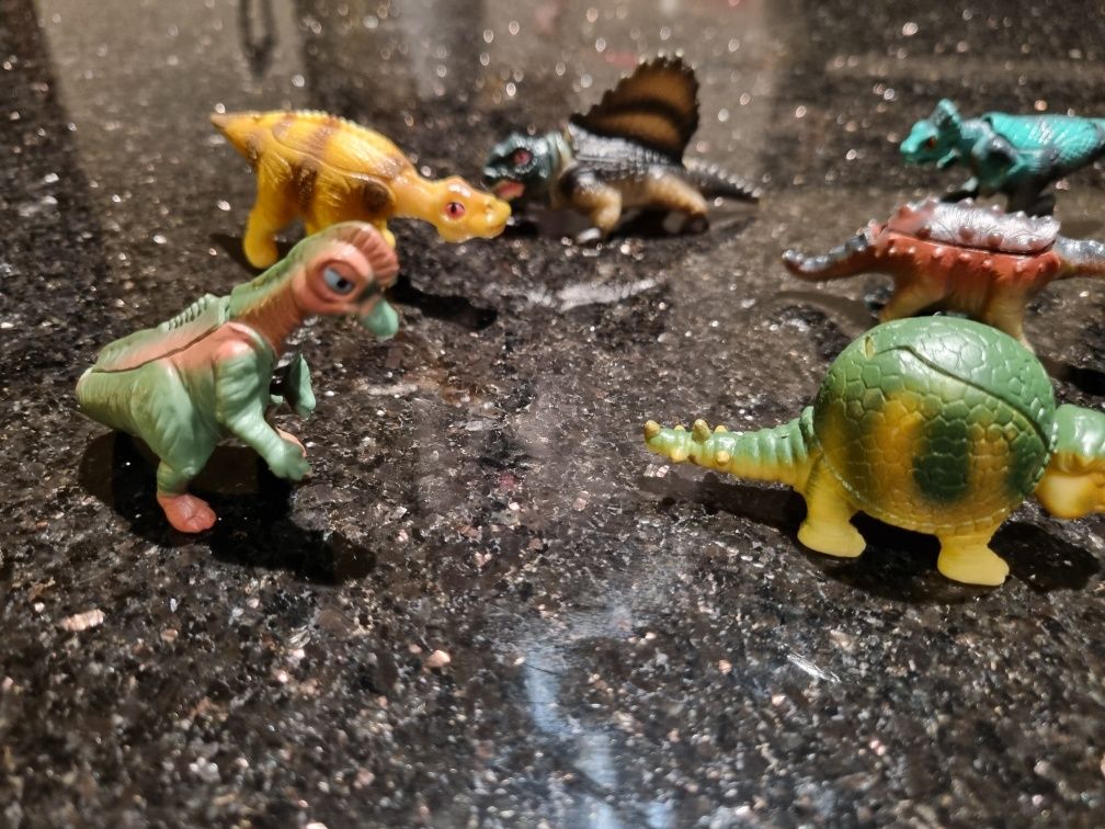 Dinozaury figurki dinozaur zmieniające się gady