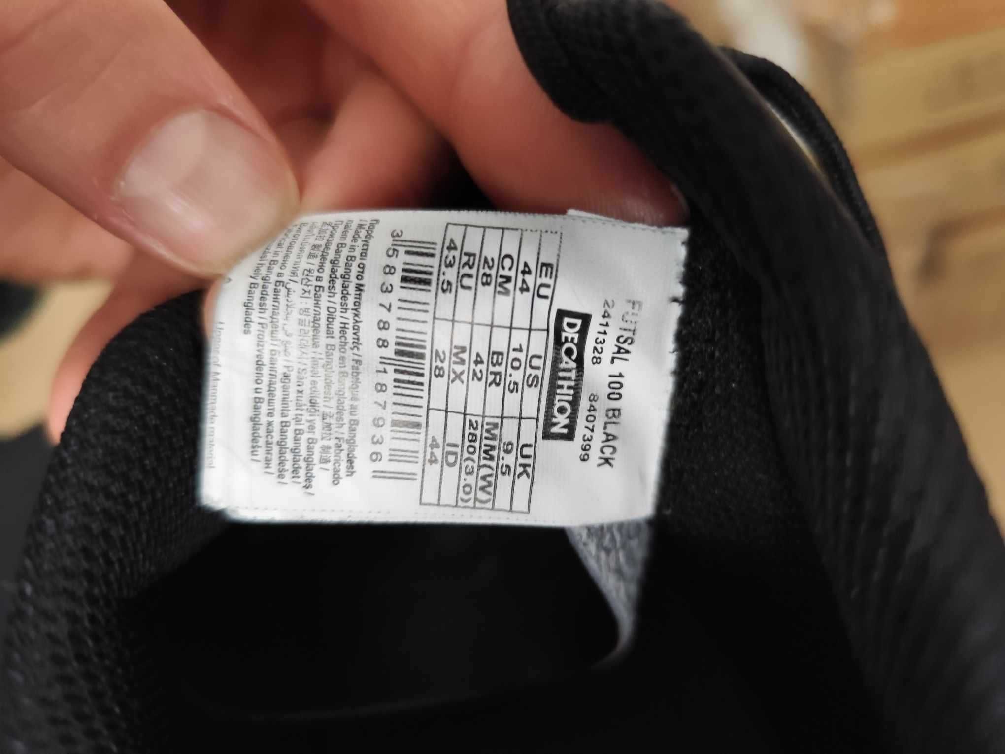 Buty do piłki nożnej halowej Futsal 100 Czarne Decathlon - rozmiar 44