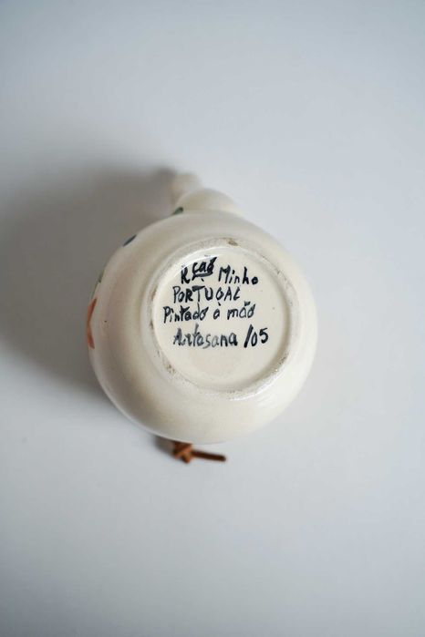 Bules pintados à mão