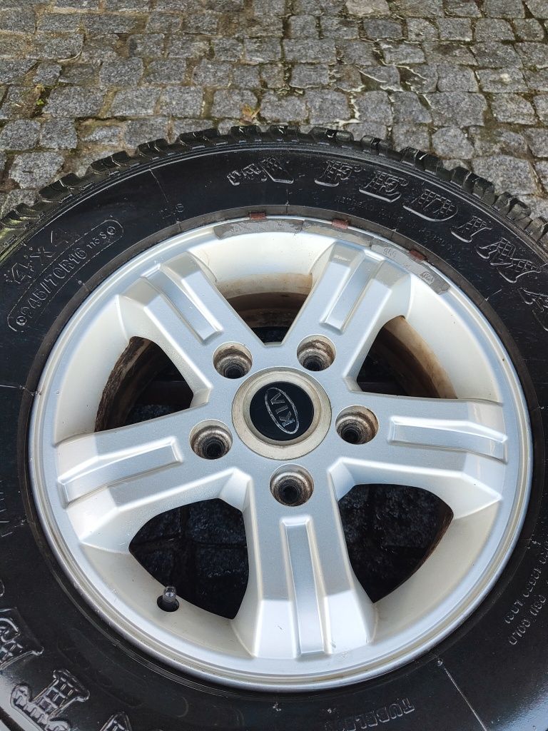 4 jantes Kia Sorento 2005