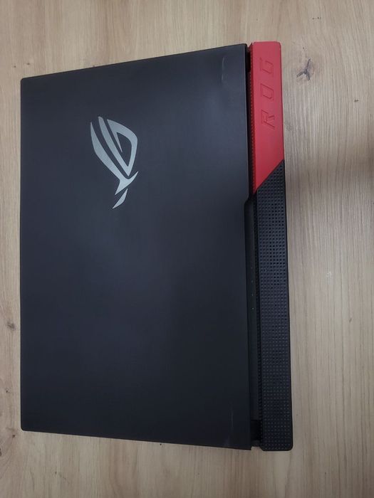 Asus rog strix g513 15.6 144Hz / ryzen 5 5600h / rtx 3050 / 16 / 512