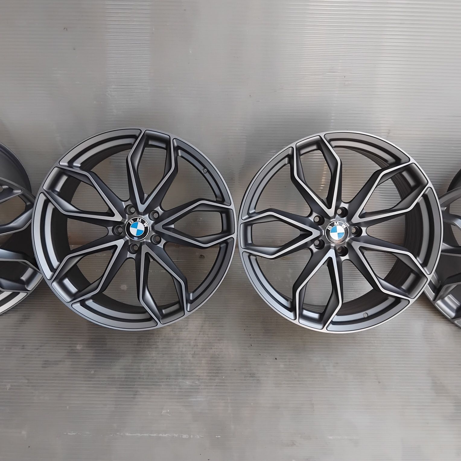 Felgi HAXER HX1 21" BMW 5 7 8 X5 X6 X7 M5 dwie szerokości