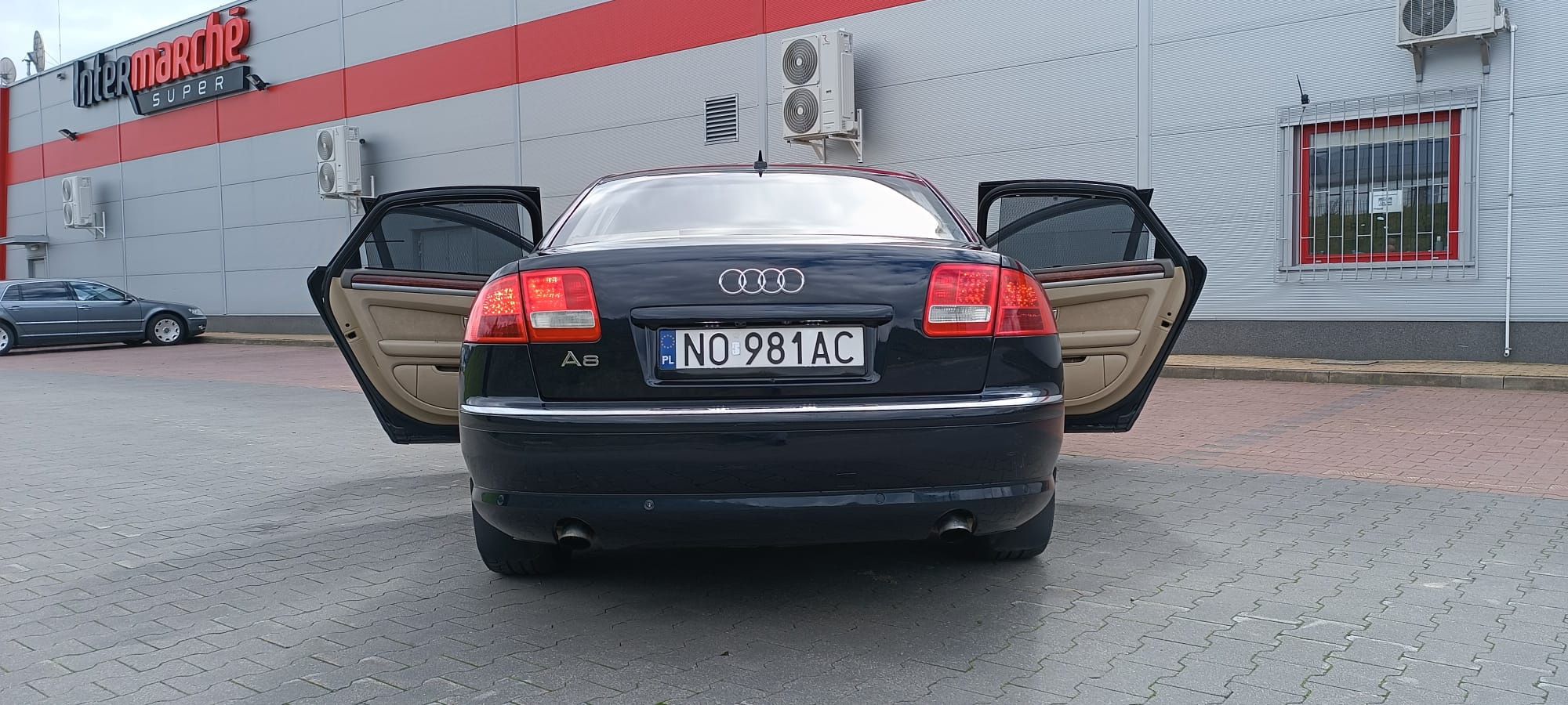 Zadbane A8 D3 3.0 tdi