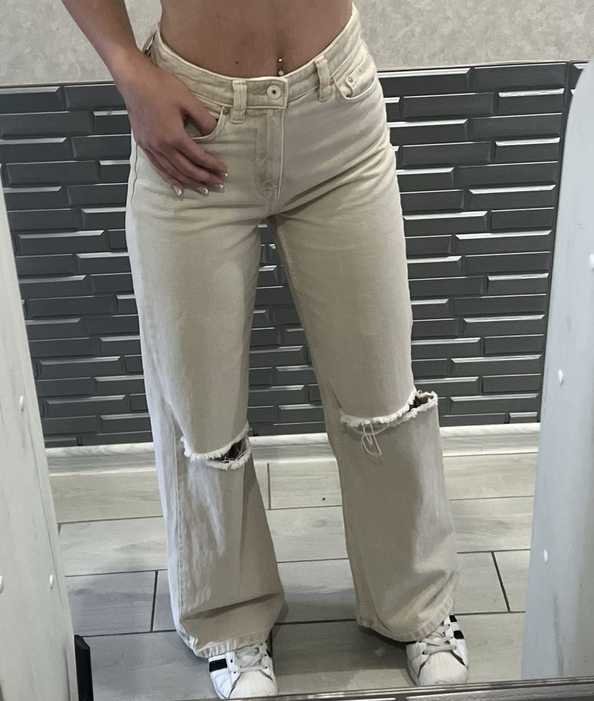 Джинси bershka.
