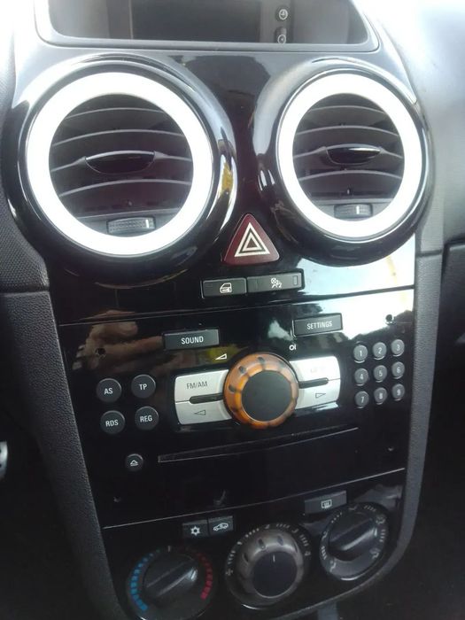 Opel Corsa 1.2 Color Edition