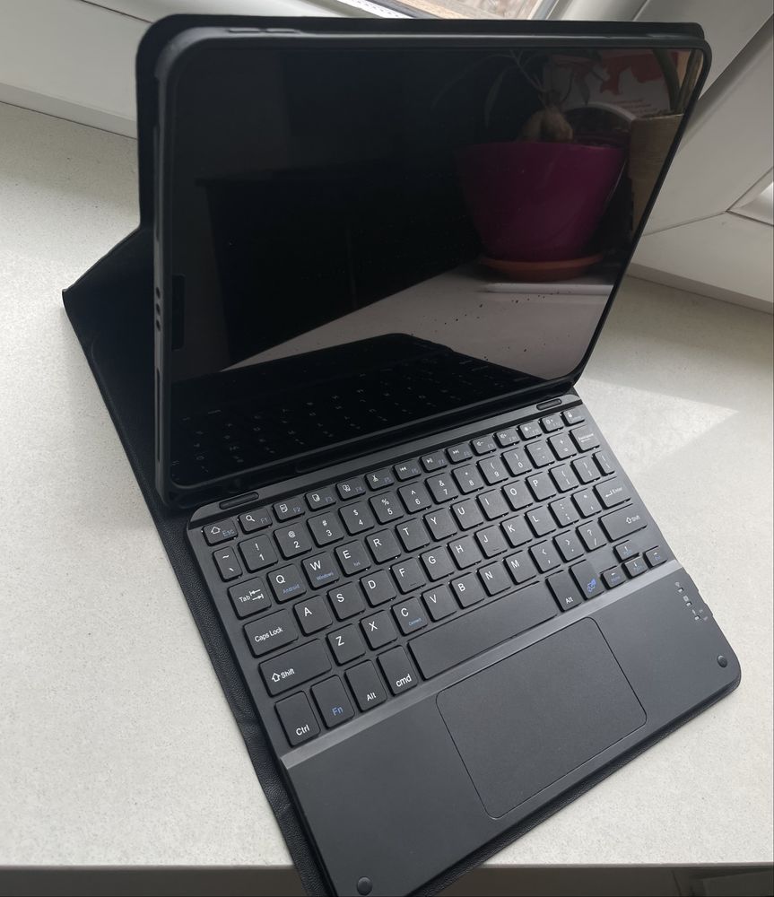 iPad Pro 11" 4 gen 256GB + Pen 2 + klawiatura + 2x etui