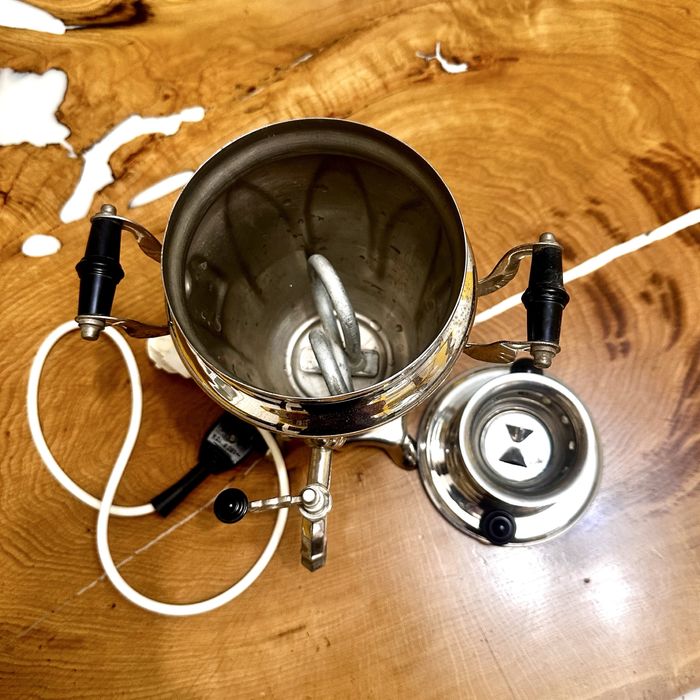 Самовар електричний  2л. Чайник електричний 2л.