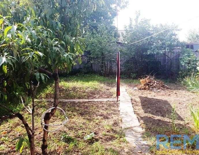 Отдельно стоящий дом  на Промышленной с гаражем
