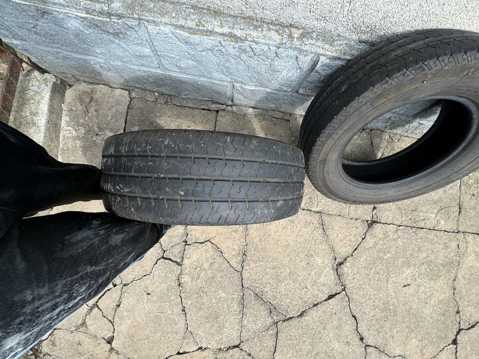 Шини вантажні  235/ 65  R16C