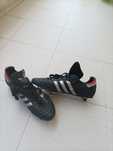 Botas de futebol vintage têm 40anos