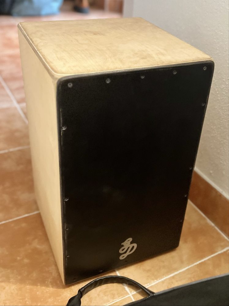 Cajon " Granada Drum " + Saco