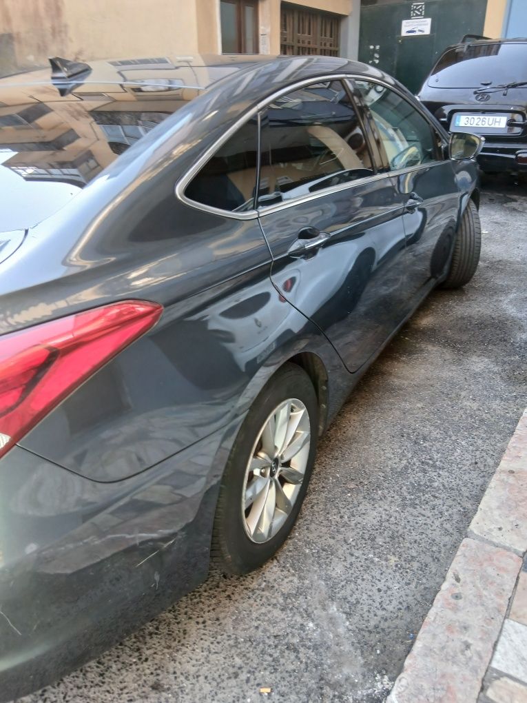 Vendo urgente motivo de viajem iunday I40 2016 gasoleo
