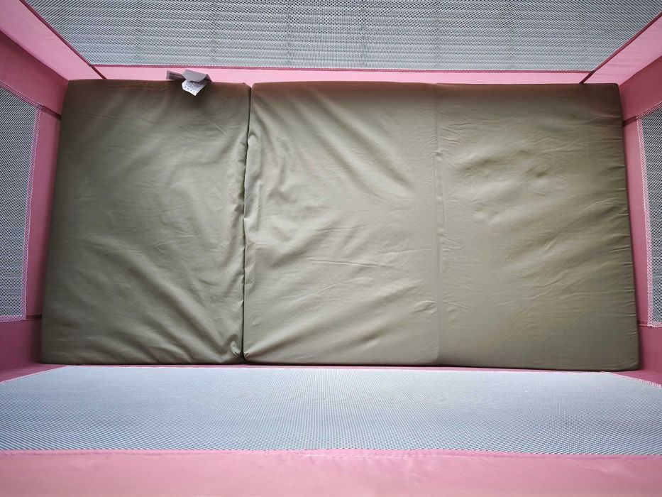 Cama de viagem rosa + colchão tripartido