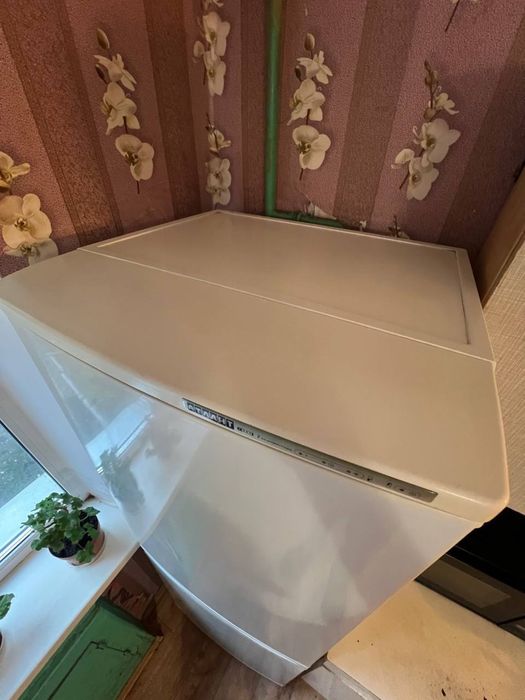 Продам холодильник Atlant