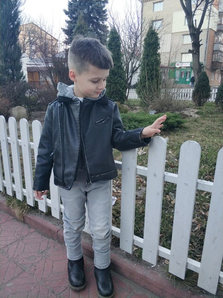 Куртка Zara kids 110см.