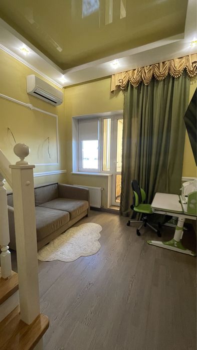 Вишневе, ЖК Акварелі, дворівнева, авторське плануваання та ремонт.