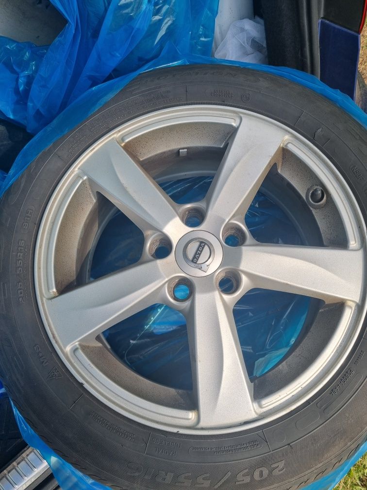 Koła Volvo 5x108 felgi aluminiowe opony zimowe 205x55x16