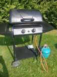 Grill ogrodowy gazowy