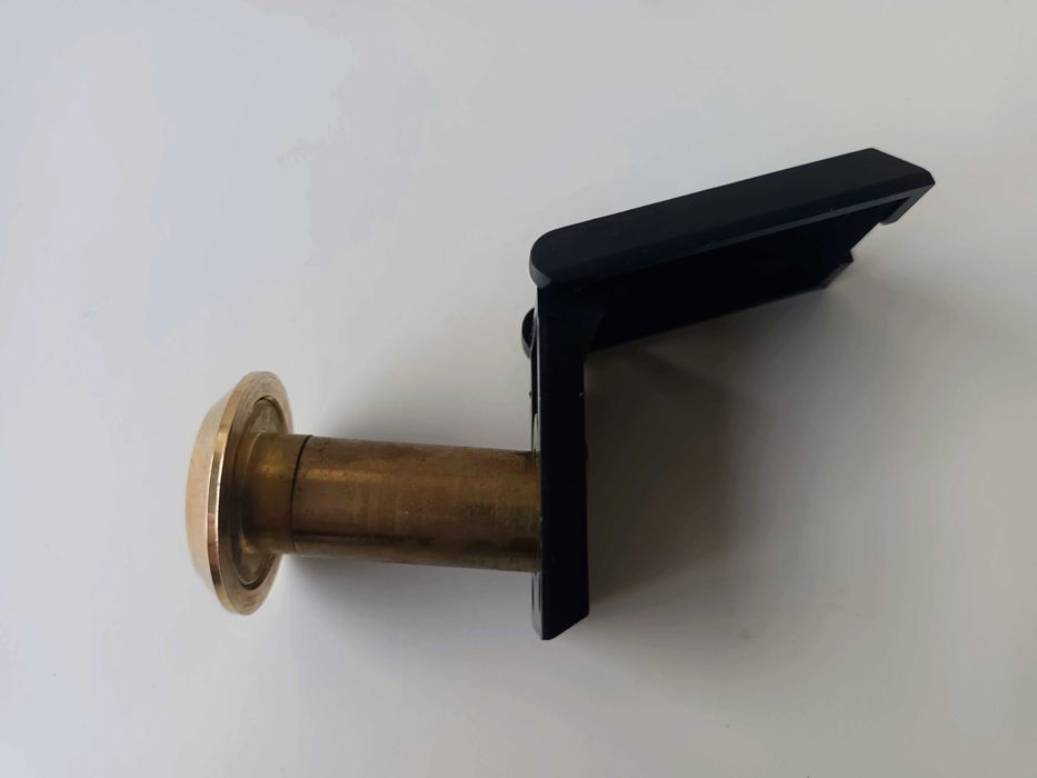 Óculo de porta /Olho mágico c/proteção interior, usado e em bom estado