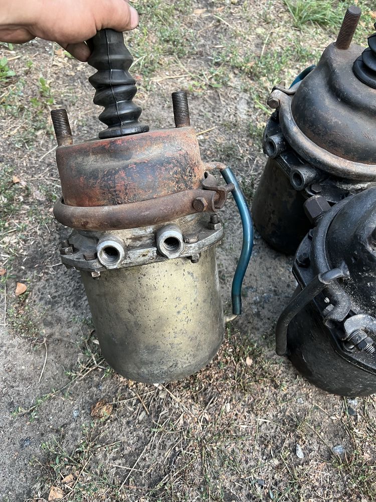 Продам єнергоаккумулятори на камаз