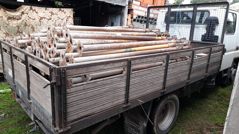 Escoras, Prumes, ITes