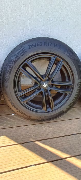 Koła felgi czarne  opony zimowe  VW t-roc ateca  5x112 17 cali 215/65