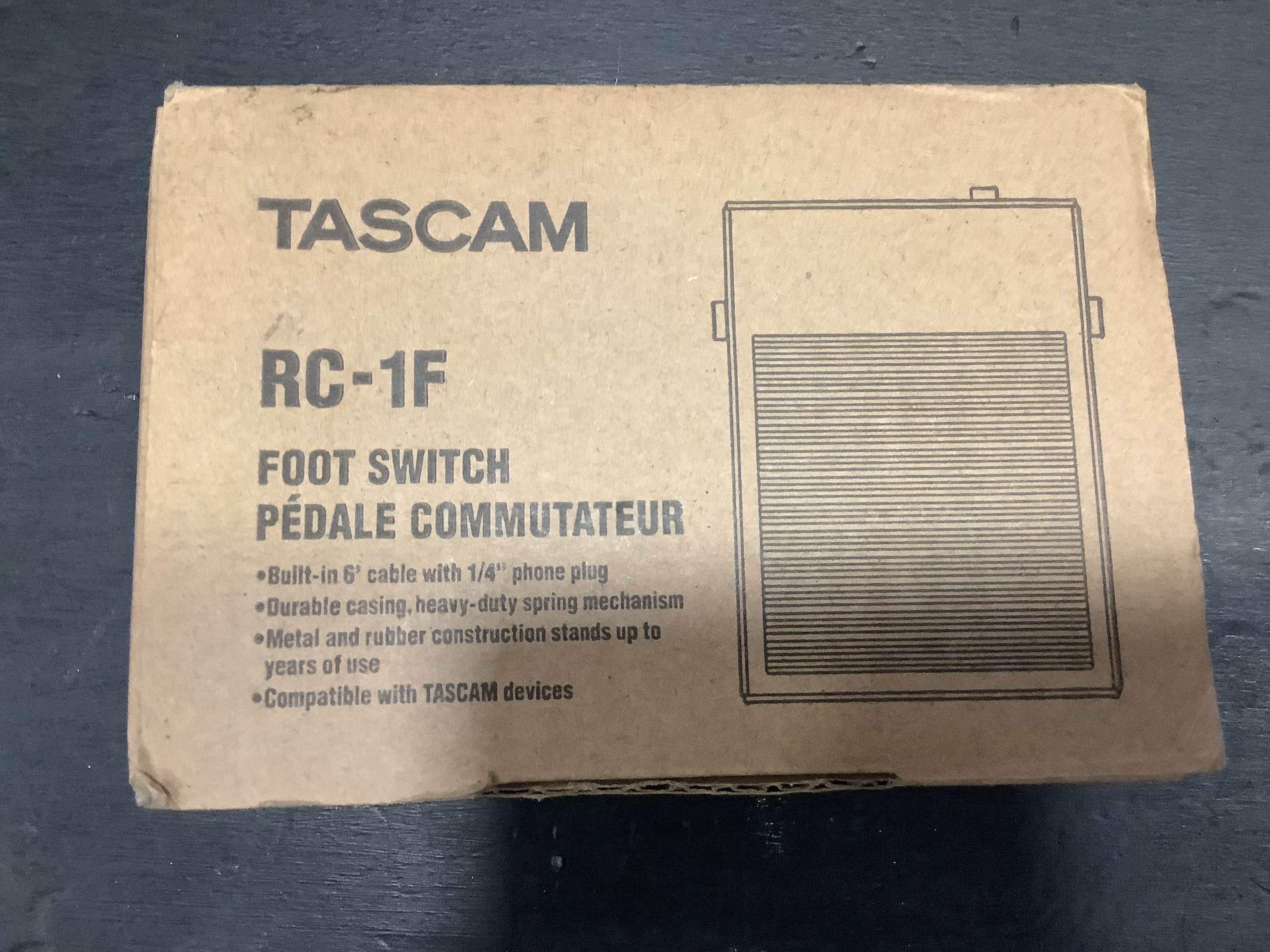 Tascam RC-1F Pedal Foot Switch novo.