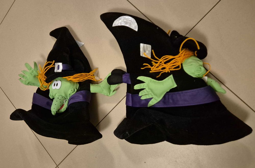 Kapelusz na Halloween ze stworem i rękami