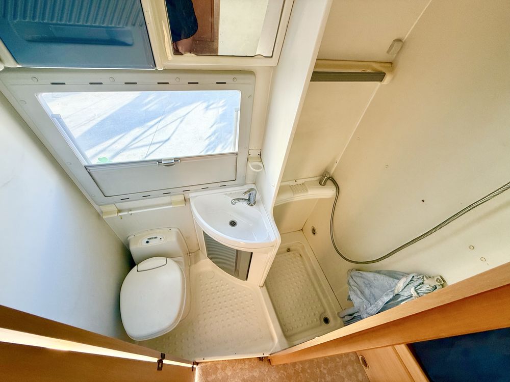 Autocaravana Ford Challenger - ano 2000 2.5TD