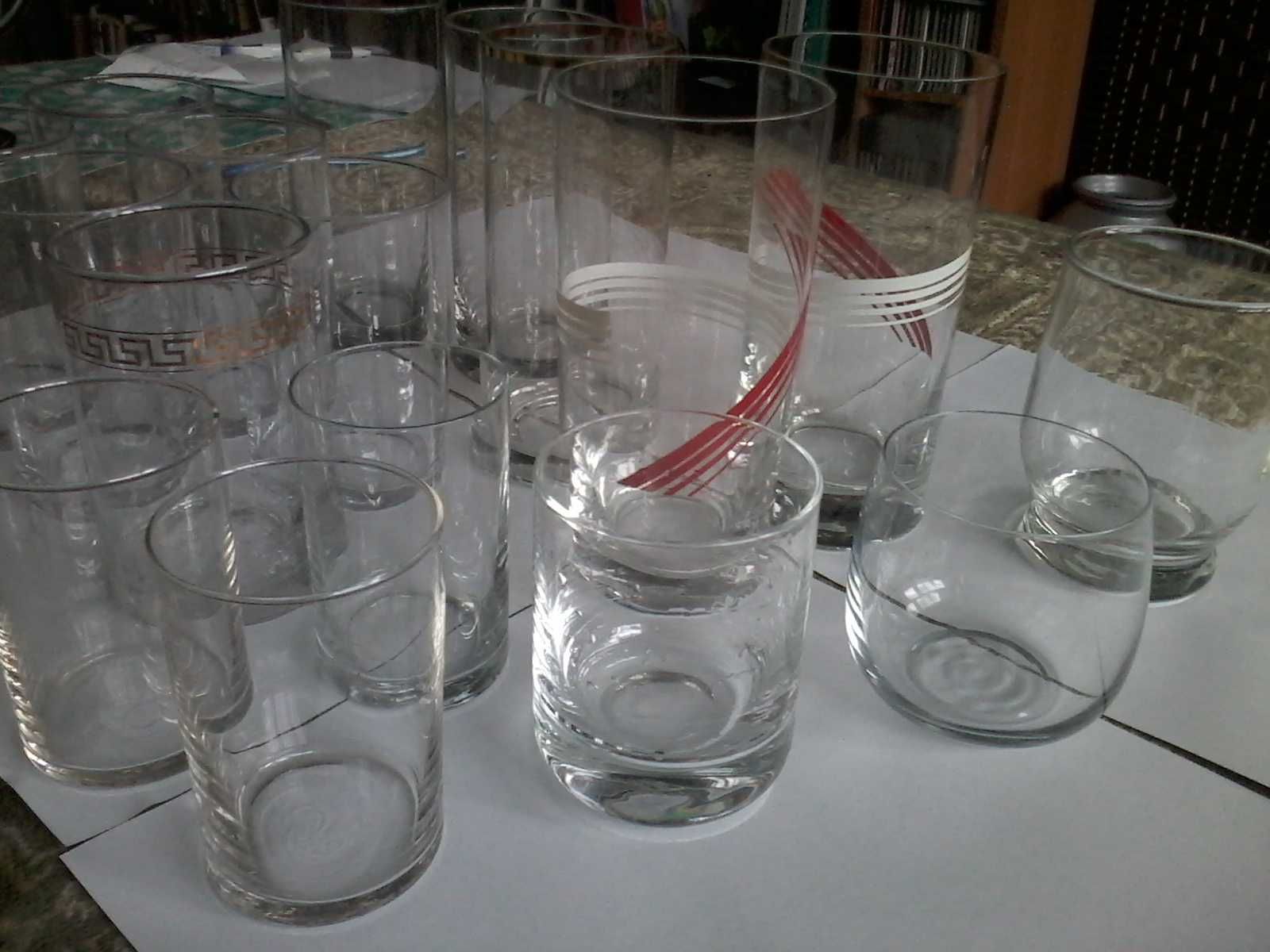 szklanki szklaneczki różne wielkości