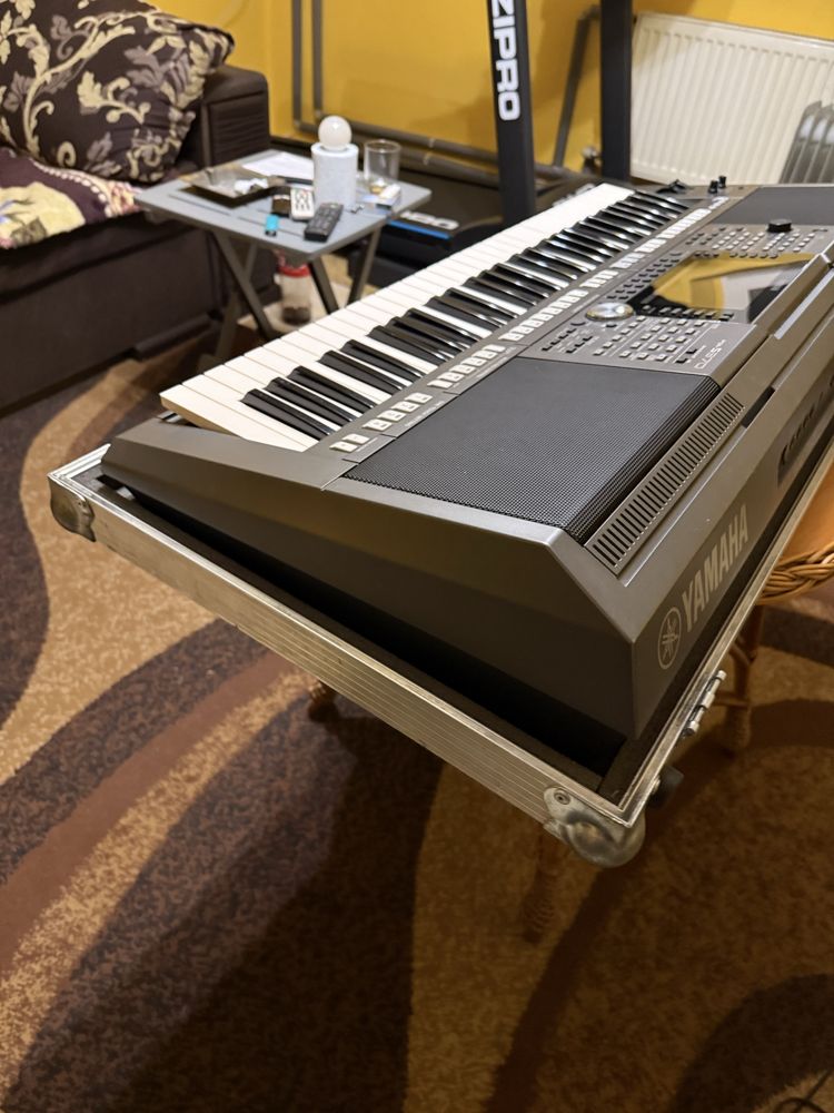 Yamaha PSR s970 jak nowa