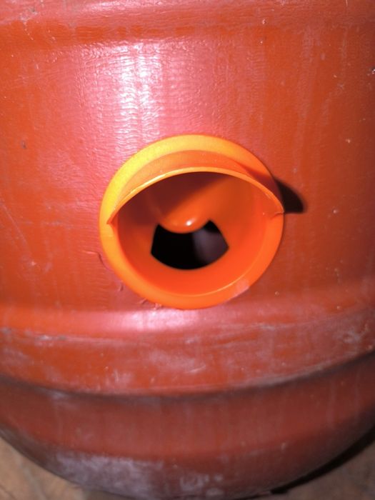 Karmnik zasypnik dla kur