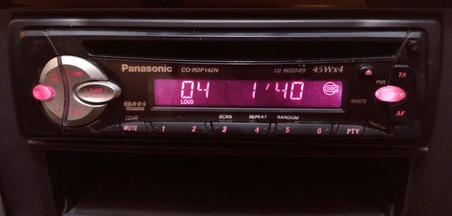 Radio samochodowe PANASONIC 4X45W CD SPRAWNE