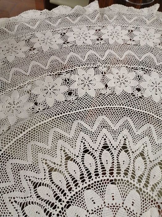 Toalhas de renda e bordadas camilha novas