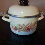 Garnek vintage Silesia Rybnik 18 cm – emaliowany, kłosy i kwiaty