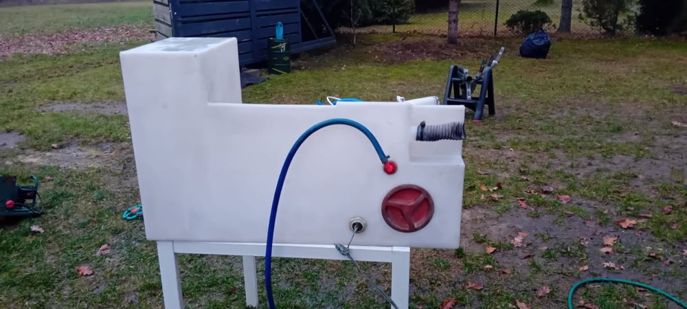 Sprzedam zbiorniki na wodę do kampera