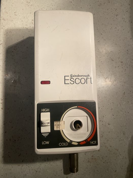 Проточні нагрівачі Electrolux та Gainsborough