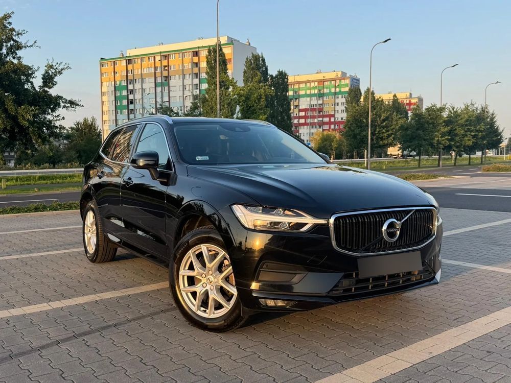 Volvo XC 60 VOLVO XC60 B4 Hybrid Benzyna 197+14 KM