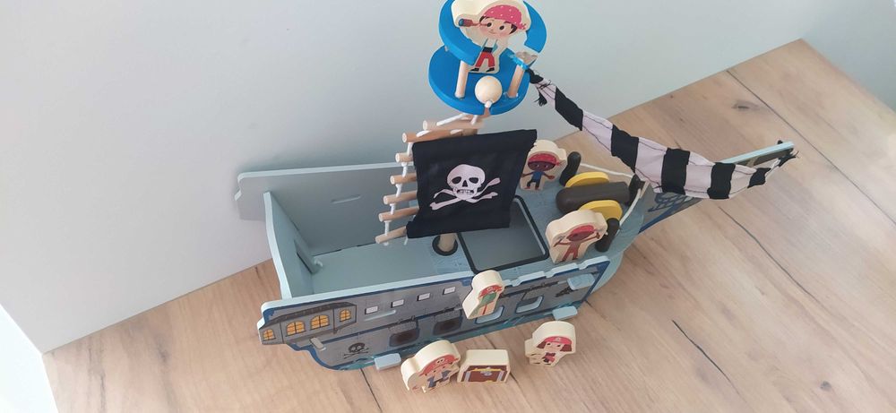 Drewniany statek piracki + postacie 3+ One Two Fun
