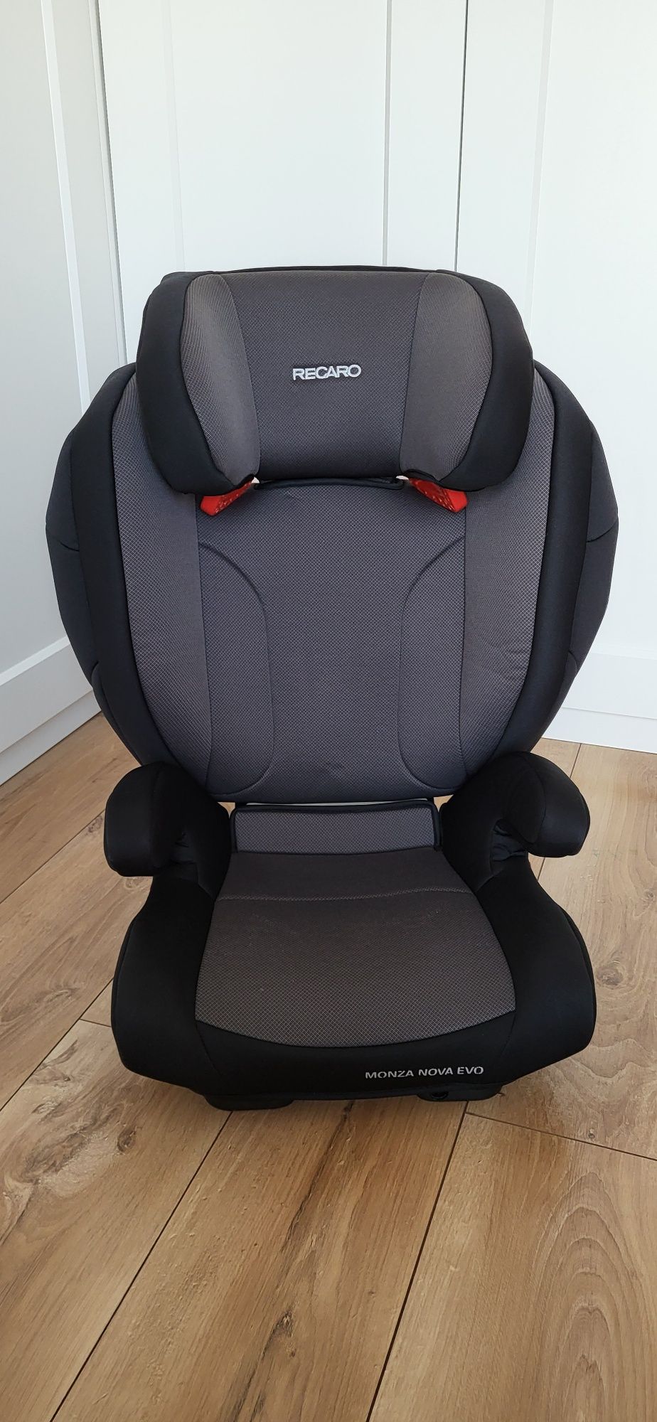 Fotelik recaro 15-36 monza nova evo