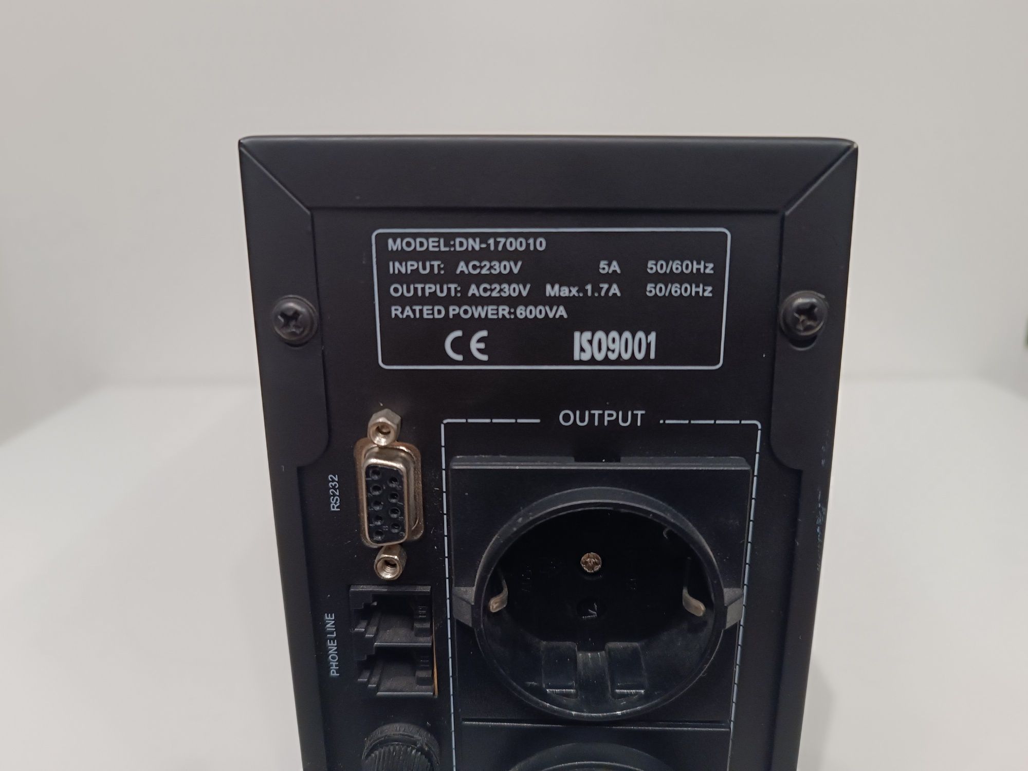 Zasilacz awaryjny UPS 600VA Digitus DN-170010