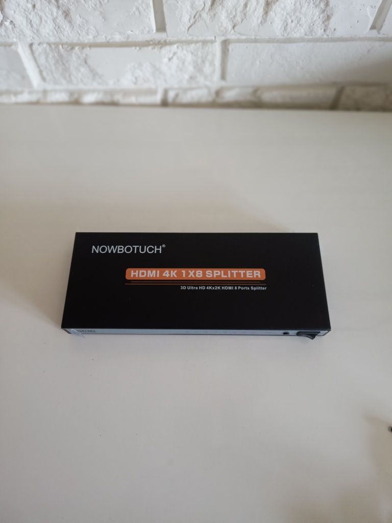 HDMI spliter 1x8