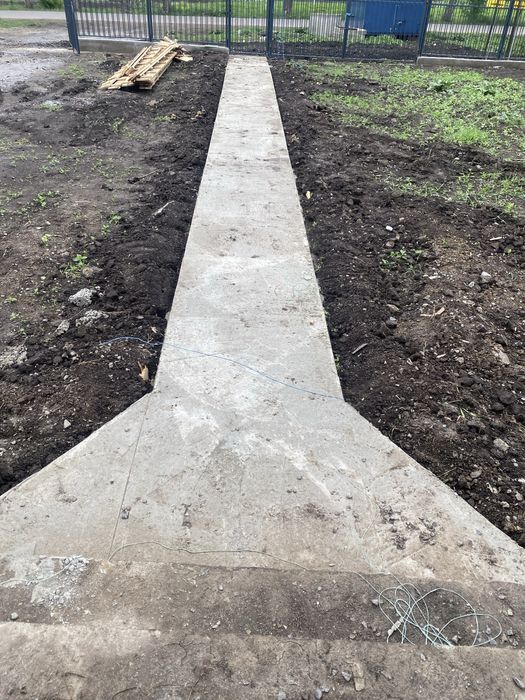 Бетонні роботи. Відмостки. Фундаменти. Площадки. Доріжки. Тераси.