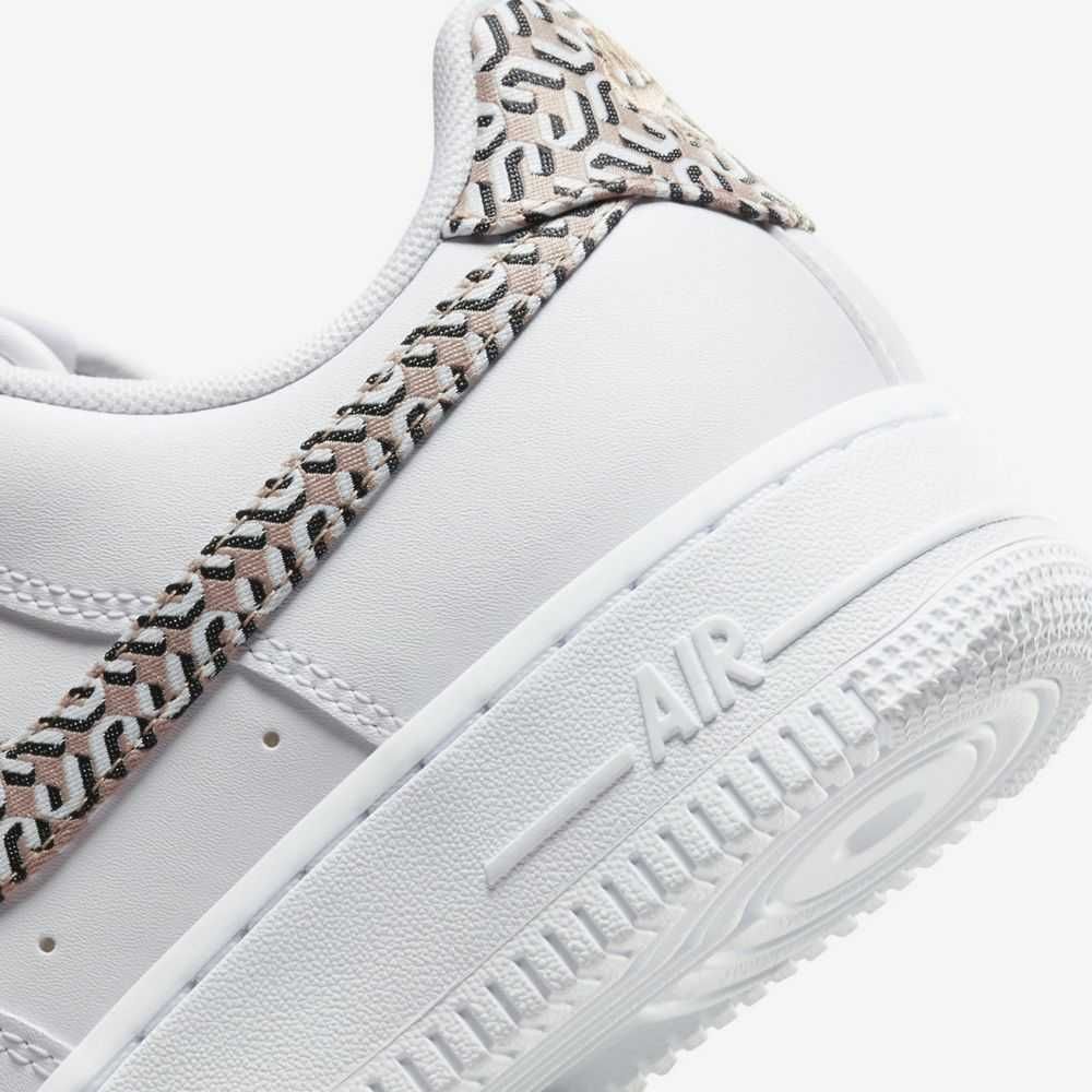 США! Кроссовки Nike Air Force 1 LX United (40р по 44.5р) (DZ2709-100)