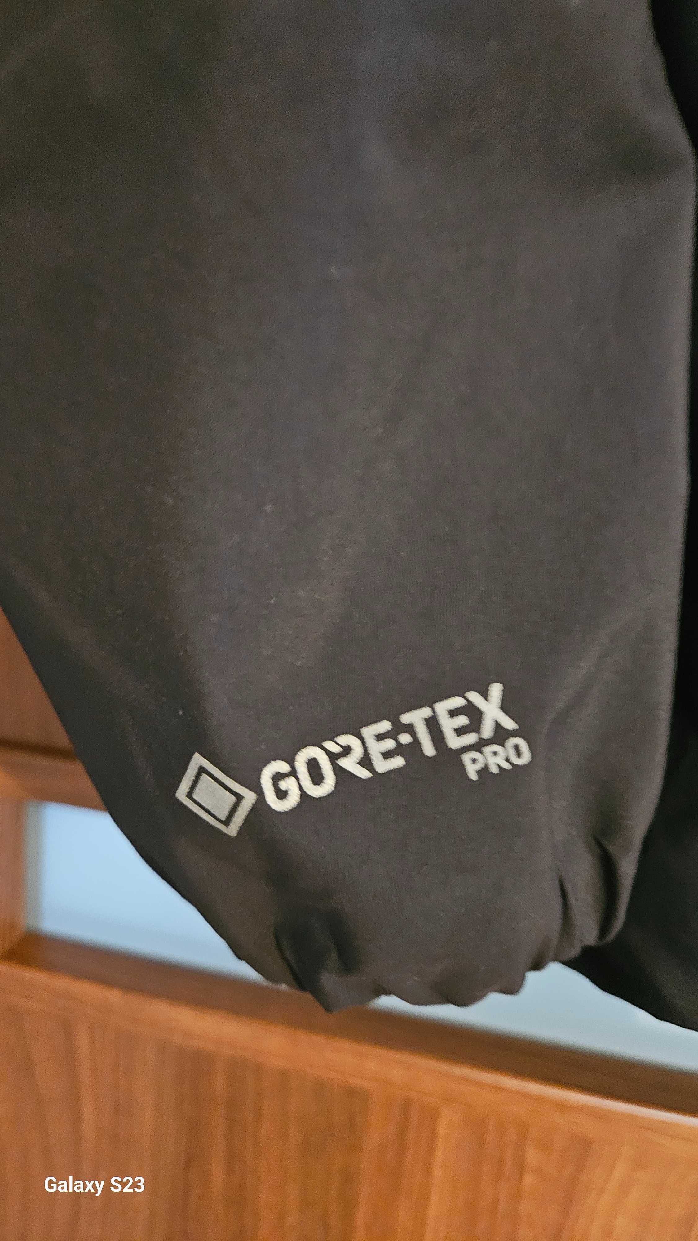 Simms ProDry®  kurta  membraną GORE-TEX® Pro Shell Carbon