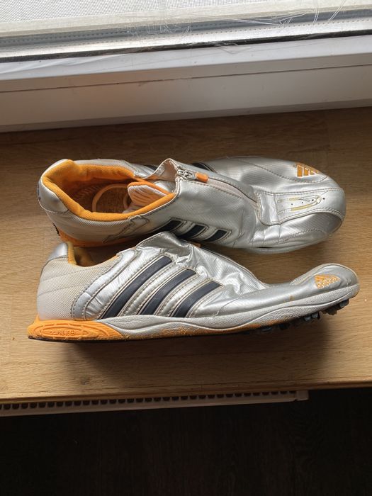 Шиповки для потрійного стрибка