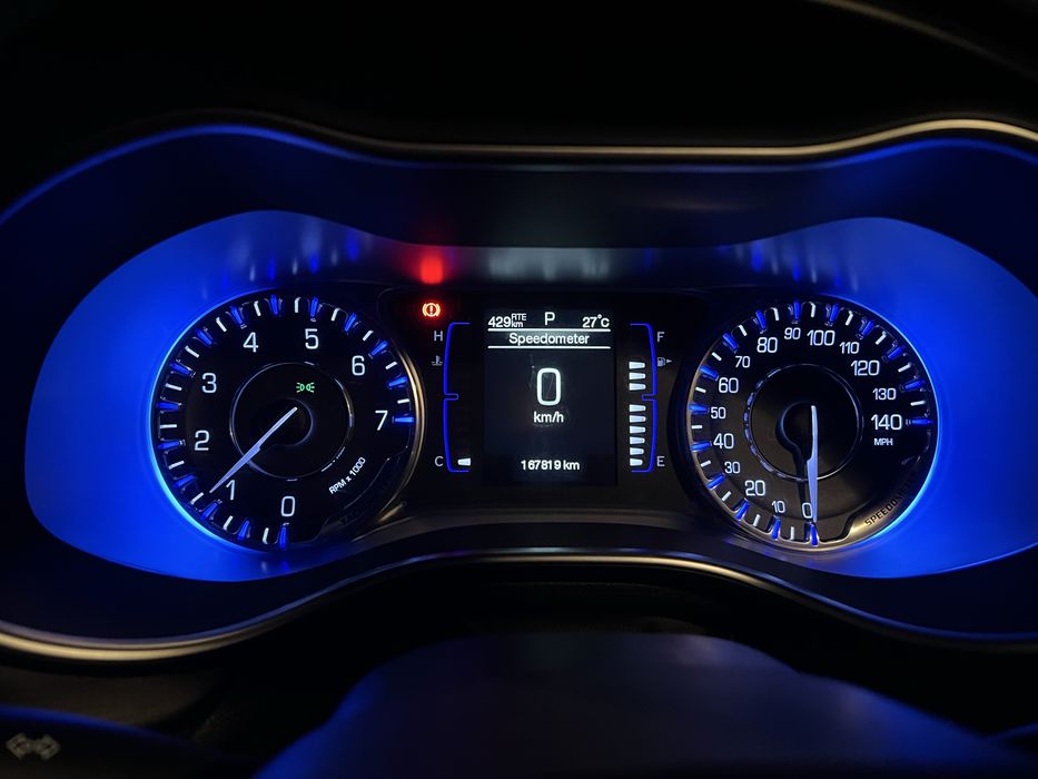 Продам авто chrysler 200