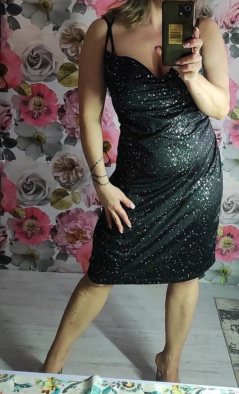 Błyszcząca sukienka plussize 48