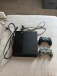 Konsola PlayStation 4