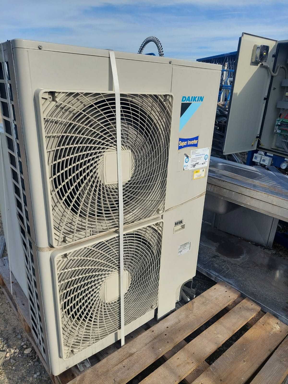 Daikin klimatyzator rzq140b8w1b